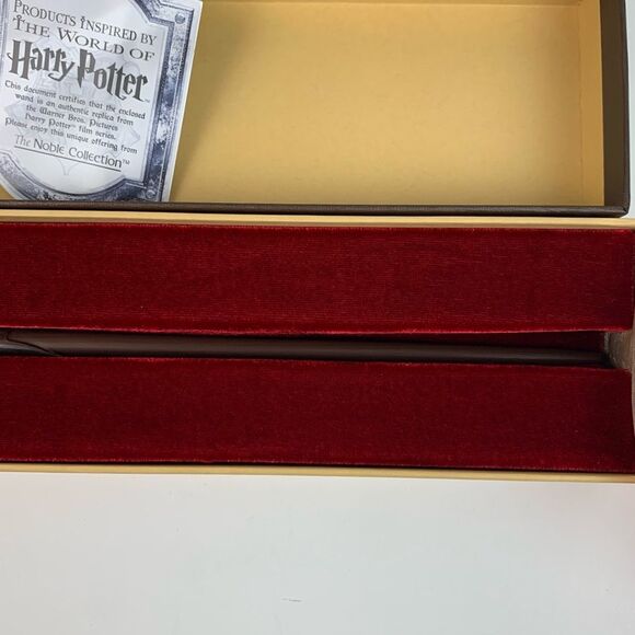 New The Noble Collection Wizarding World Harry Potter Wand with Ollivanders Box - Picture 10 of 10